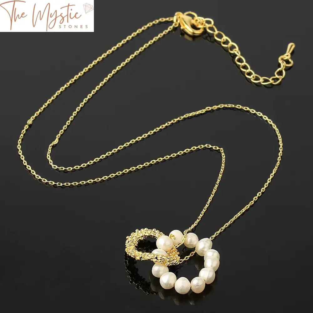 Baroque Pearl Circle Pendant Necklace