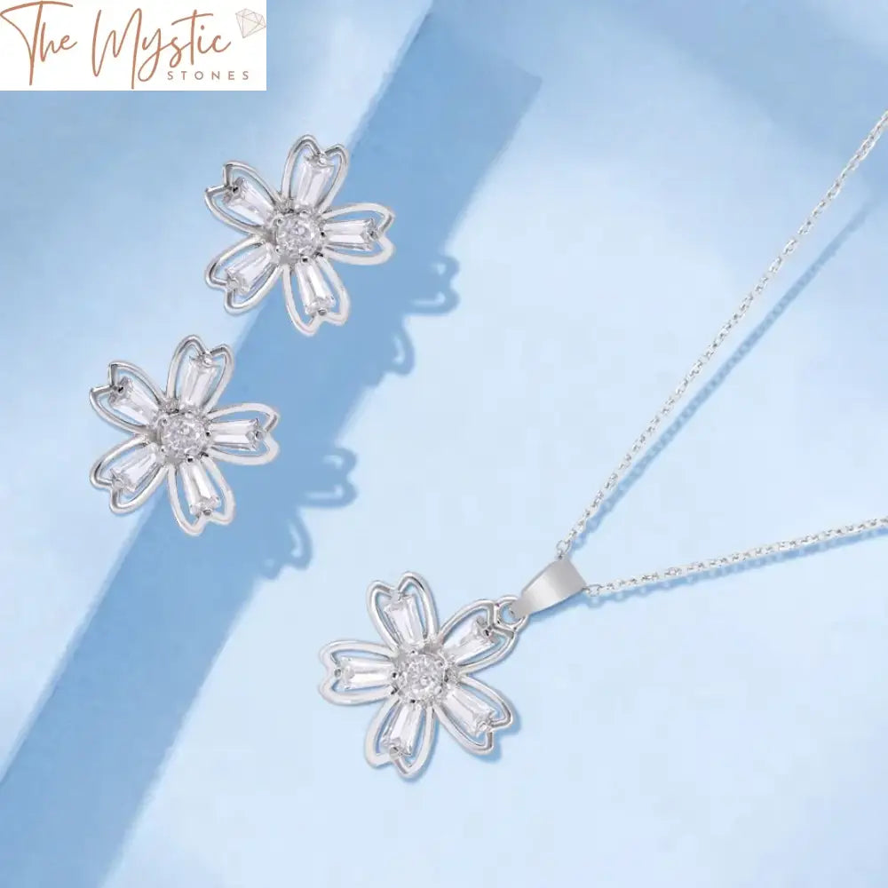 Five Leaf Flower Pendant & Earrings Set - Silver/Gold