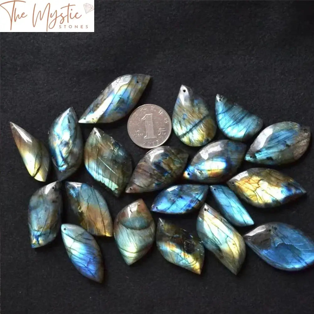 Leaf-Shaped Labradorite Quartz Pendant