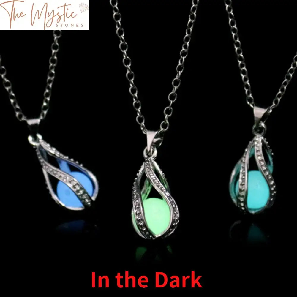 Luminous Stone Vintage Pendant Necklace