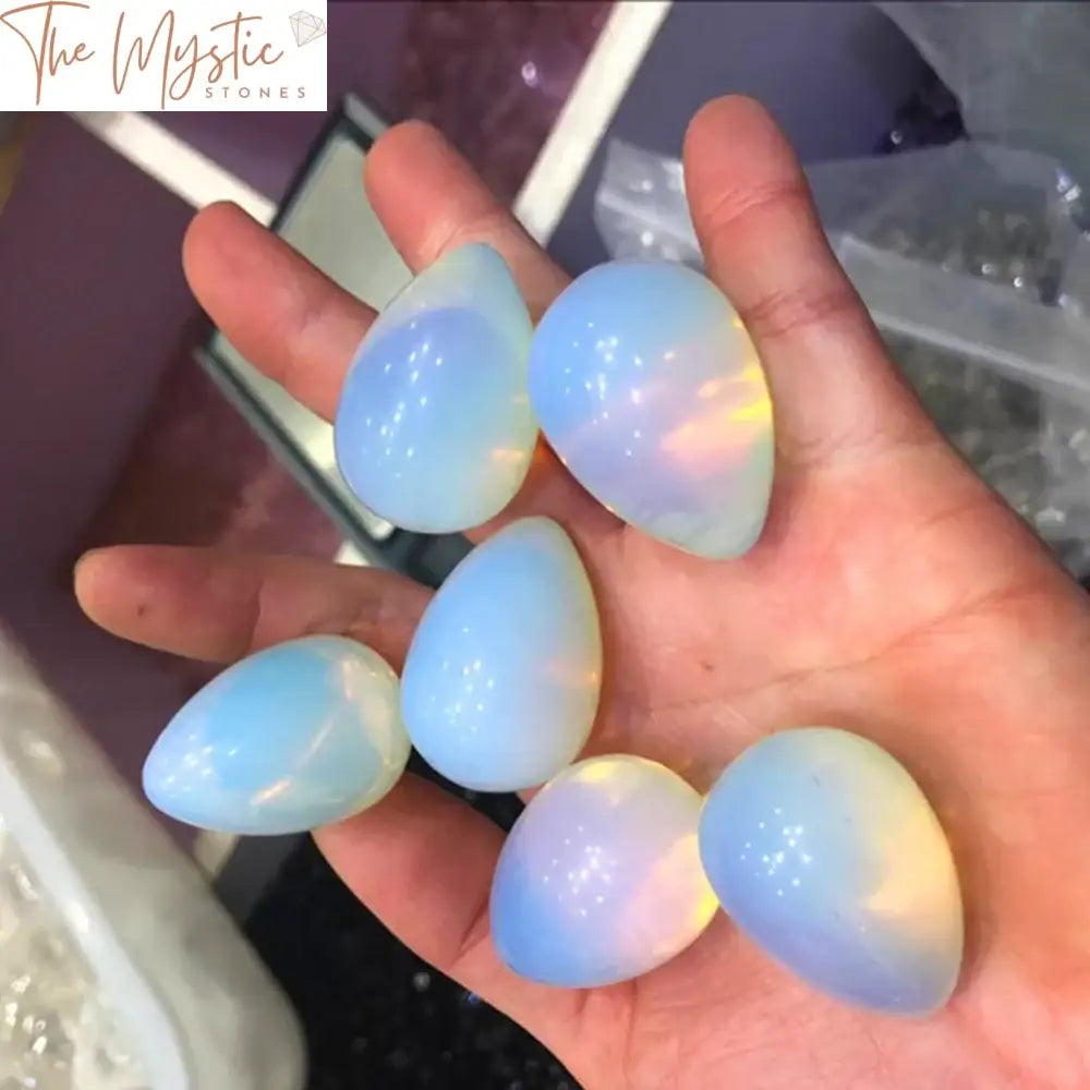 Natural Opal Quartz Egg 1.2’’ - Healing & Exercise Crystal